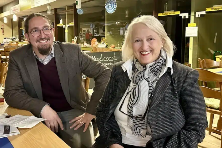 Frau Zey-Wortmann und Dr. Acloque beim Theo-Talk in Trier